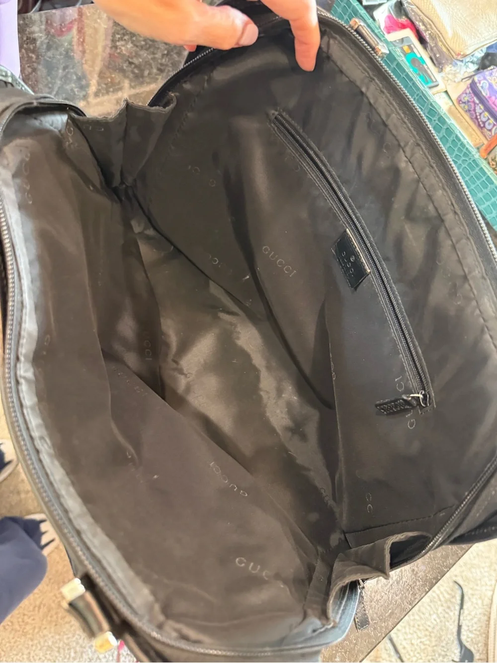 Gucci Black Nylon Men’s Duffel Bag Interior with Branded Patch